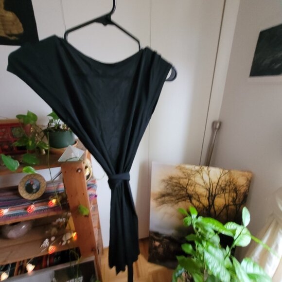 Diane von furstenberg black wrap mini dress- Size 0 - Picture 6 of 7